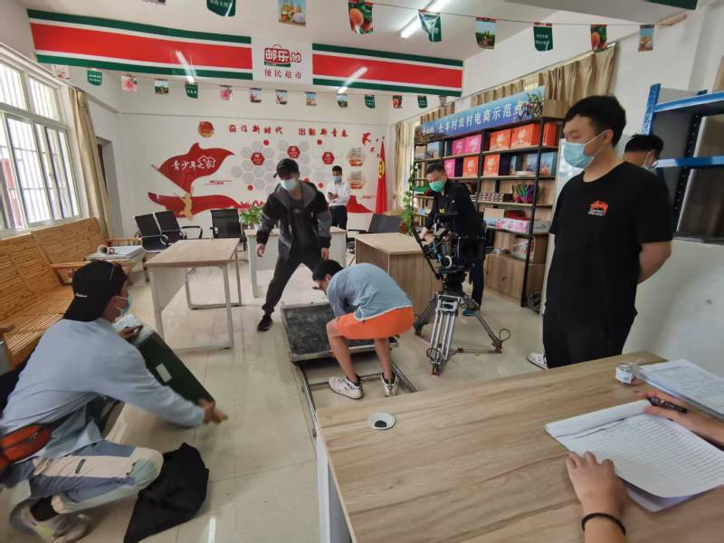 曲靖广告片拍摄公司：极简主义践行者，少即是多的视觉哲学